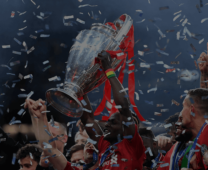 O troféu da Liga dos Campeões da UEFA está a ser retido